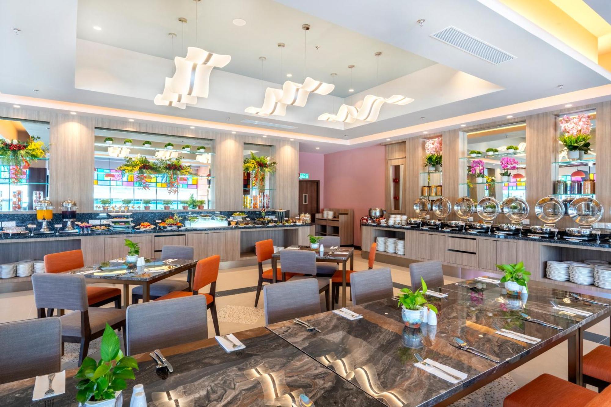Arena Premier Hotel سِريمبان المظهر الخارجي الصورة