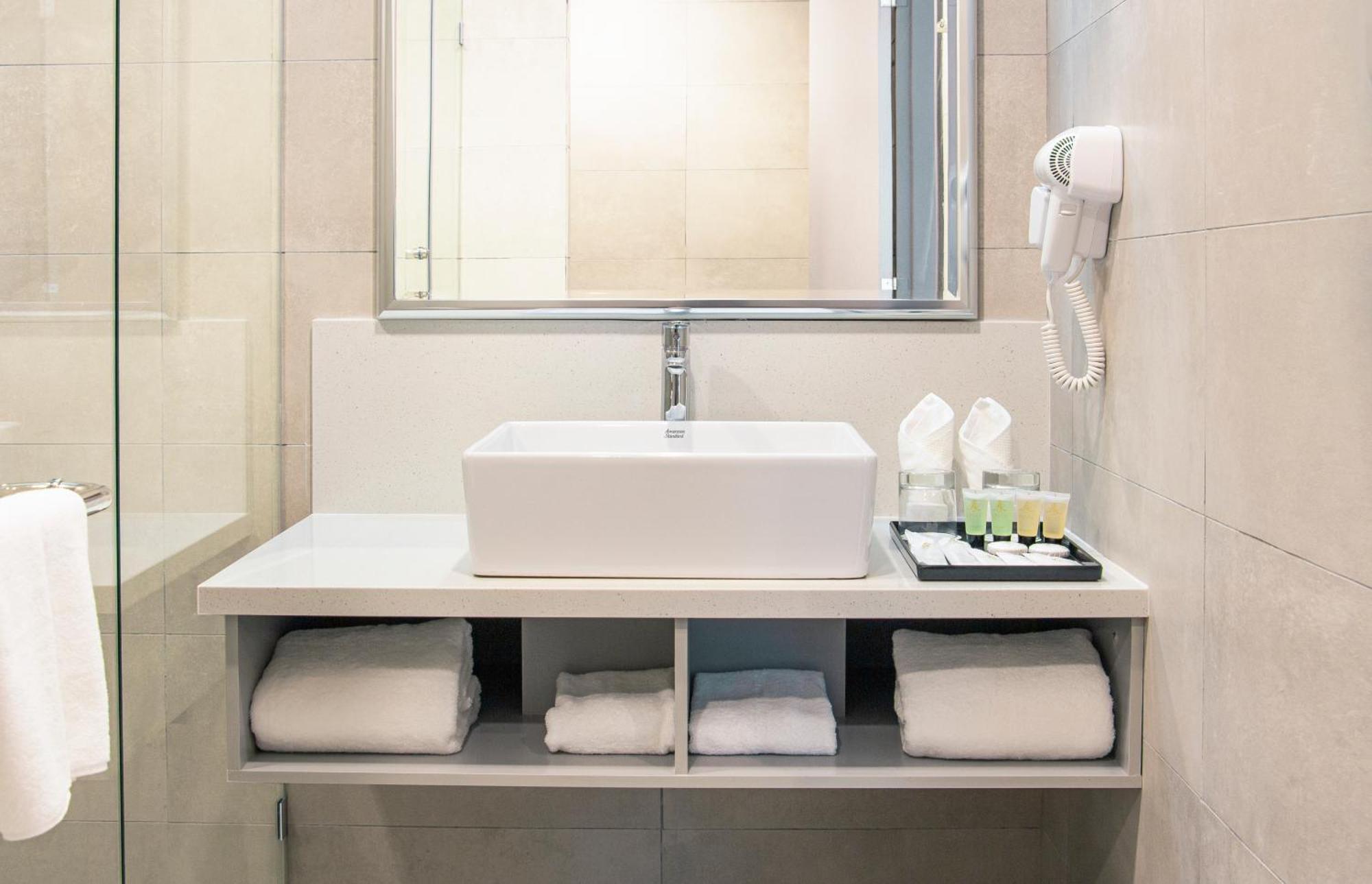 Arena Premier Hotel سِريمبان المظهر الخارجي الصورة